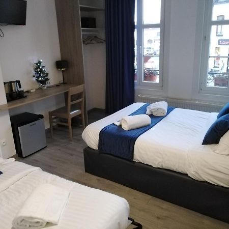 Les Remparts Hotel La Madelaine-sous-Montreuil Bagian luar foto